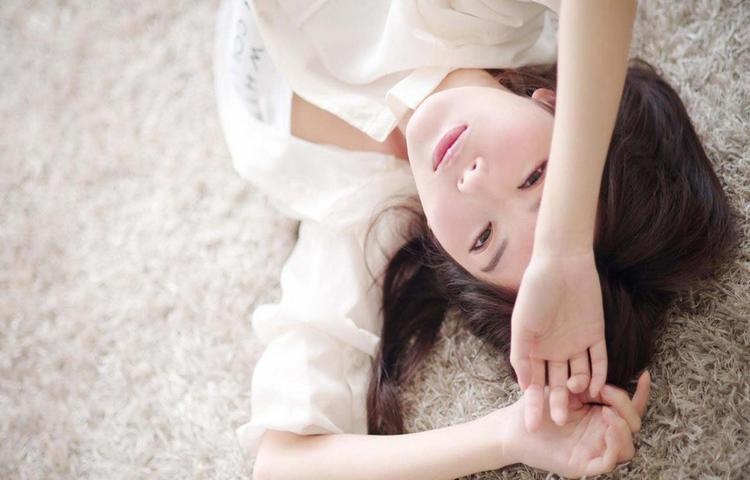 向儿科医生咨询宝宝翘腿现象